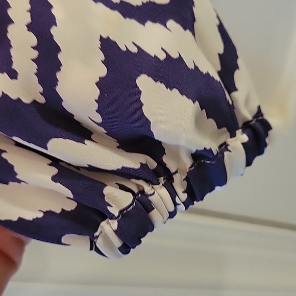 Lilly Pulitzer 100% silk blouse - Picture 6 of 9